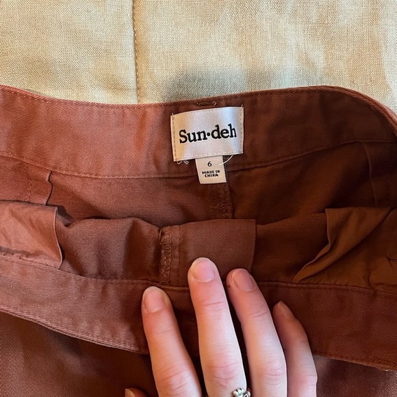 Sun•deh Brown Shorts - Picture 3 of 4